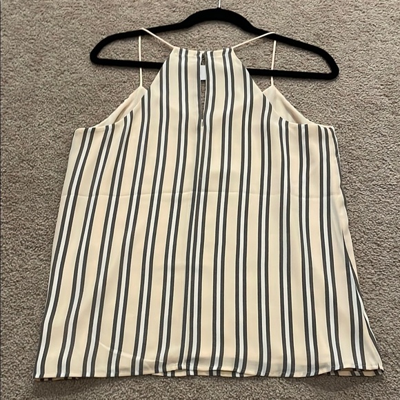 Express Cream Striped Professional Top NEVER WORN - Picture 2 of 5